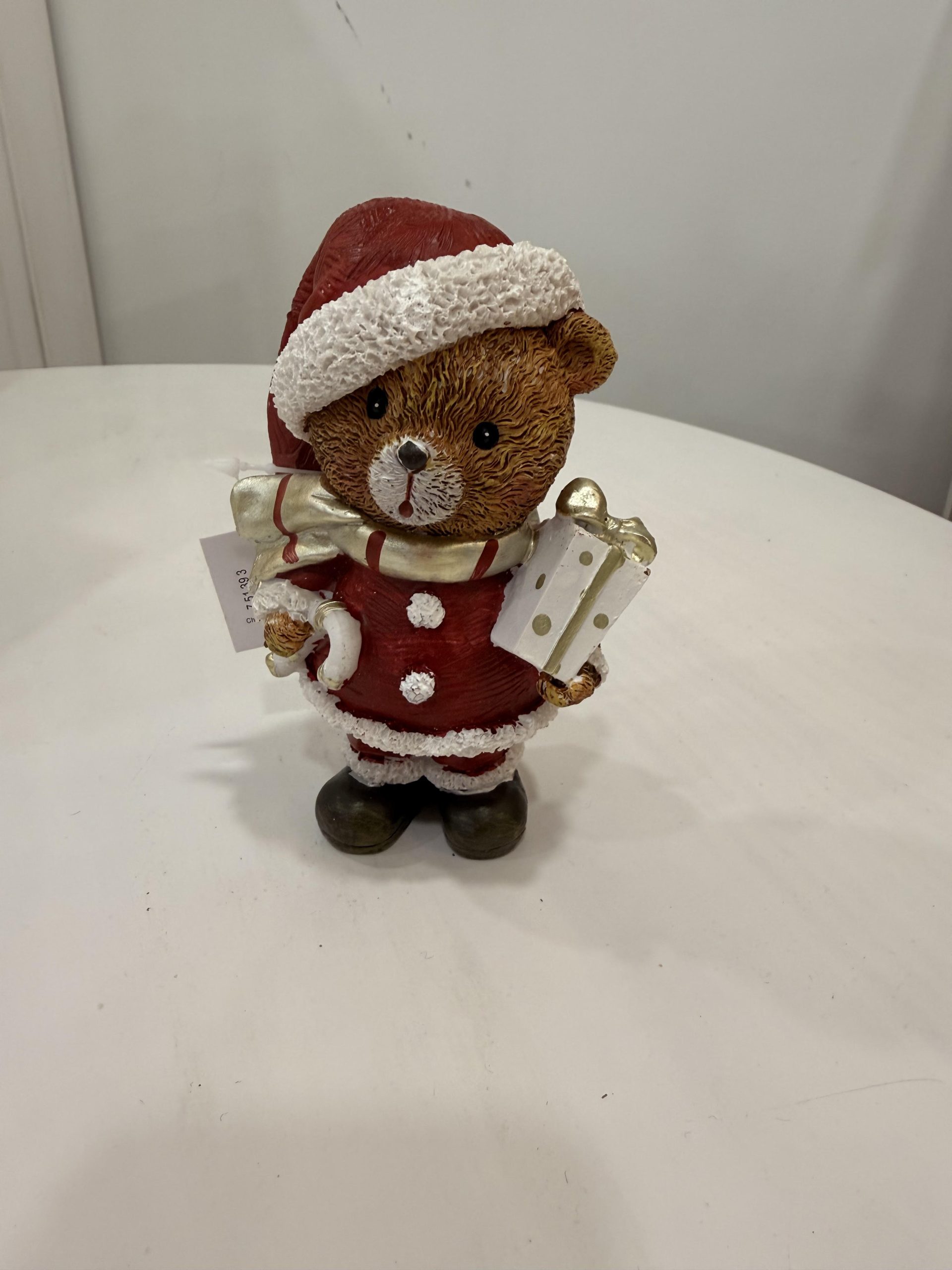 figurine-ourson-père-noel-maison-et-cadeaux figurine-ourson-pere-noel-maison-et-cadeaux